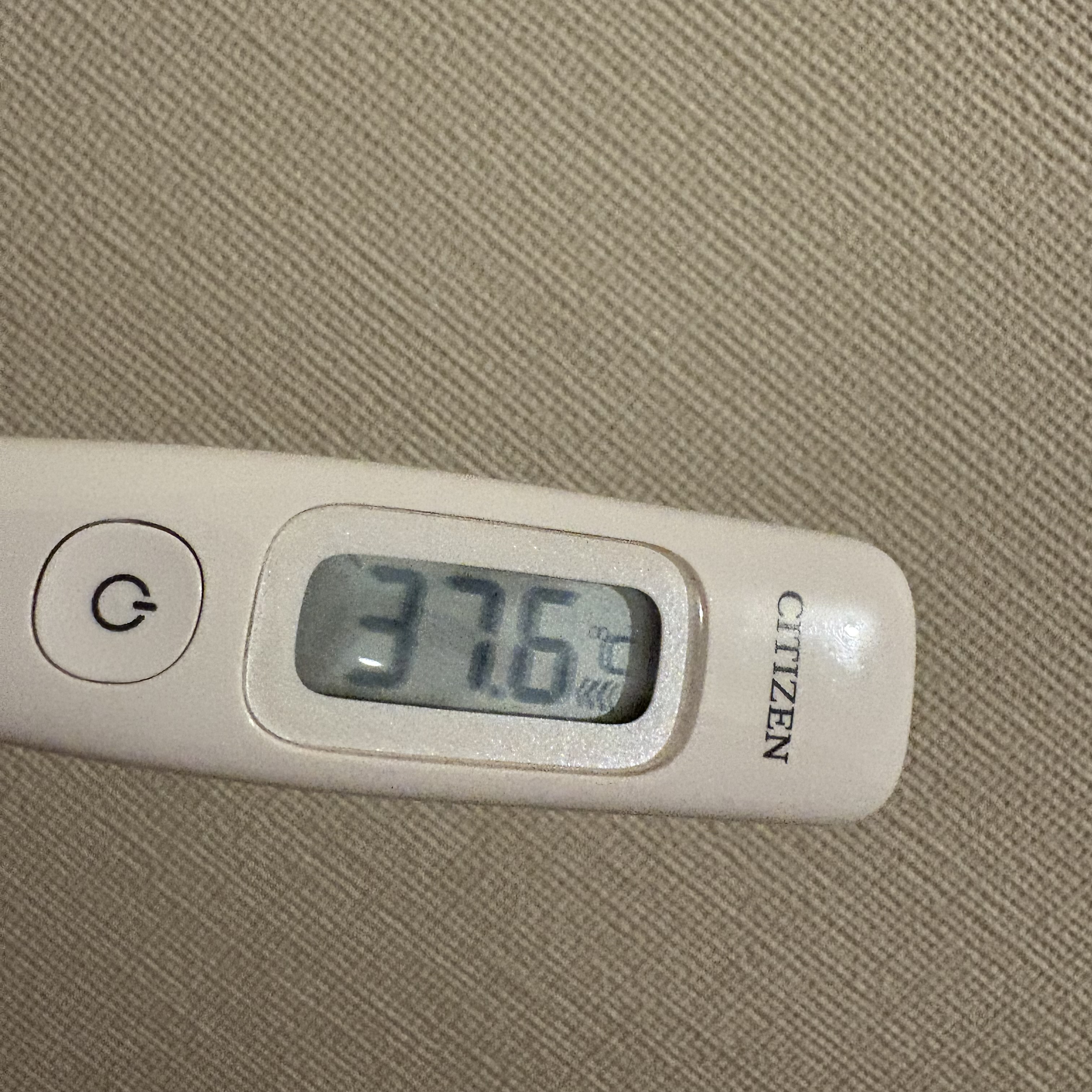 スレッドヘッダー画像: 熱でたー😢