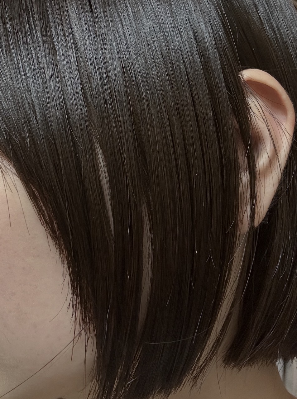 スレッドヘッダー画像: ヘアオイル塗りすぎた...これぎり許容？お風呂入ってない人に見える？？