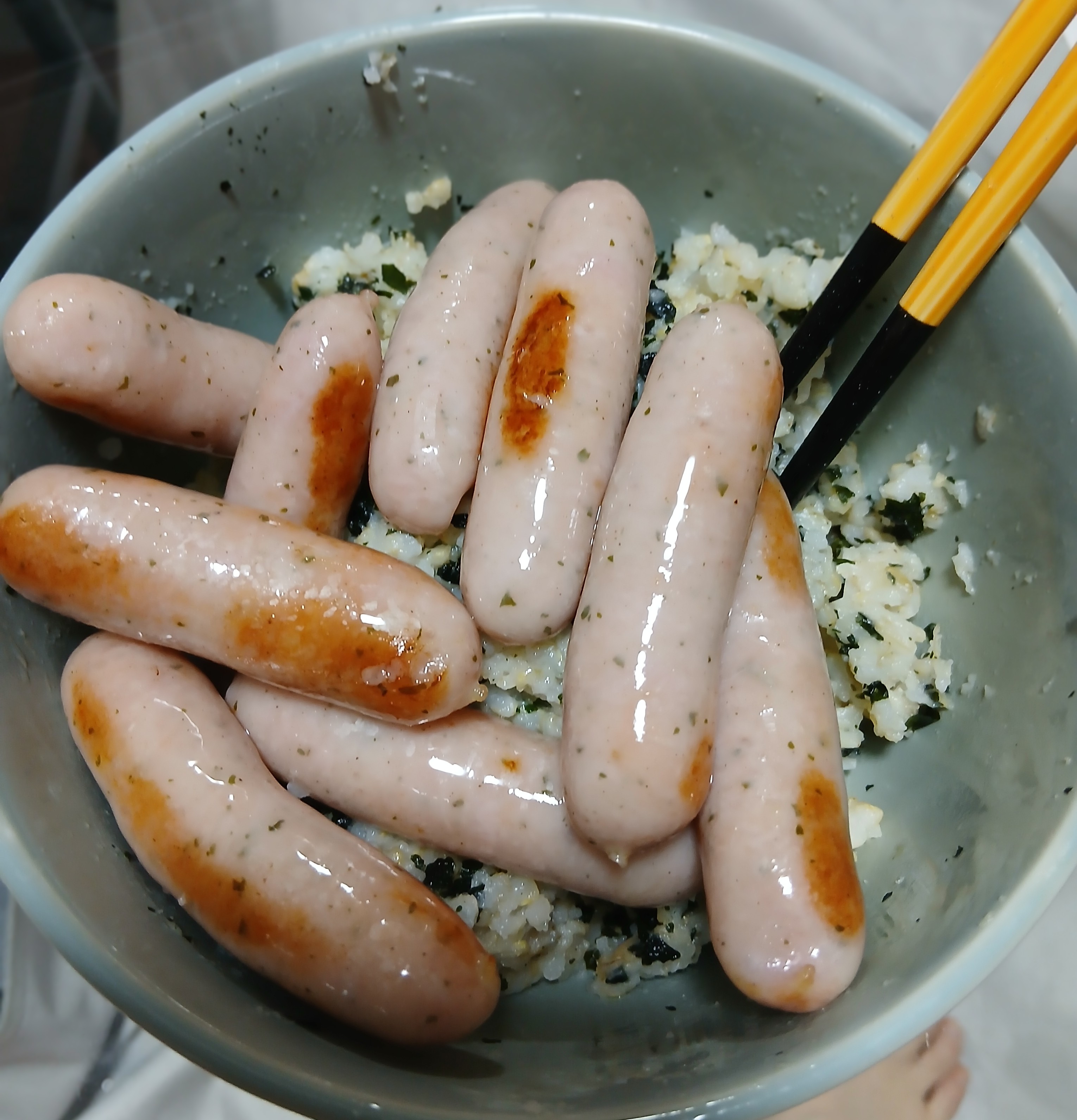 スレッドヘッダー画像: 生っぽい🥺まあいいや食べよ🥺