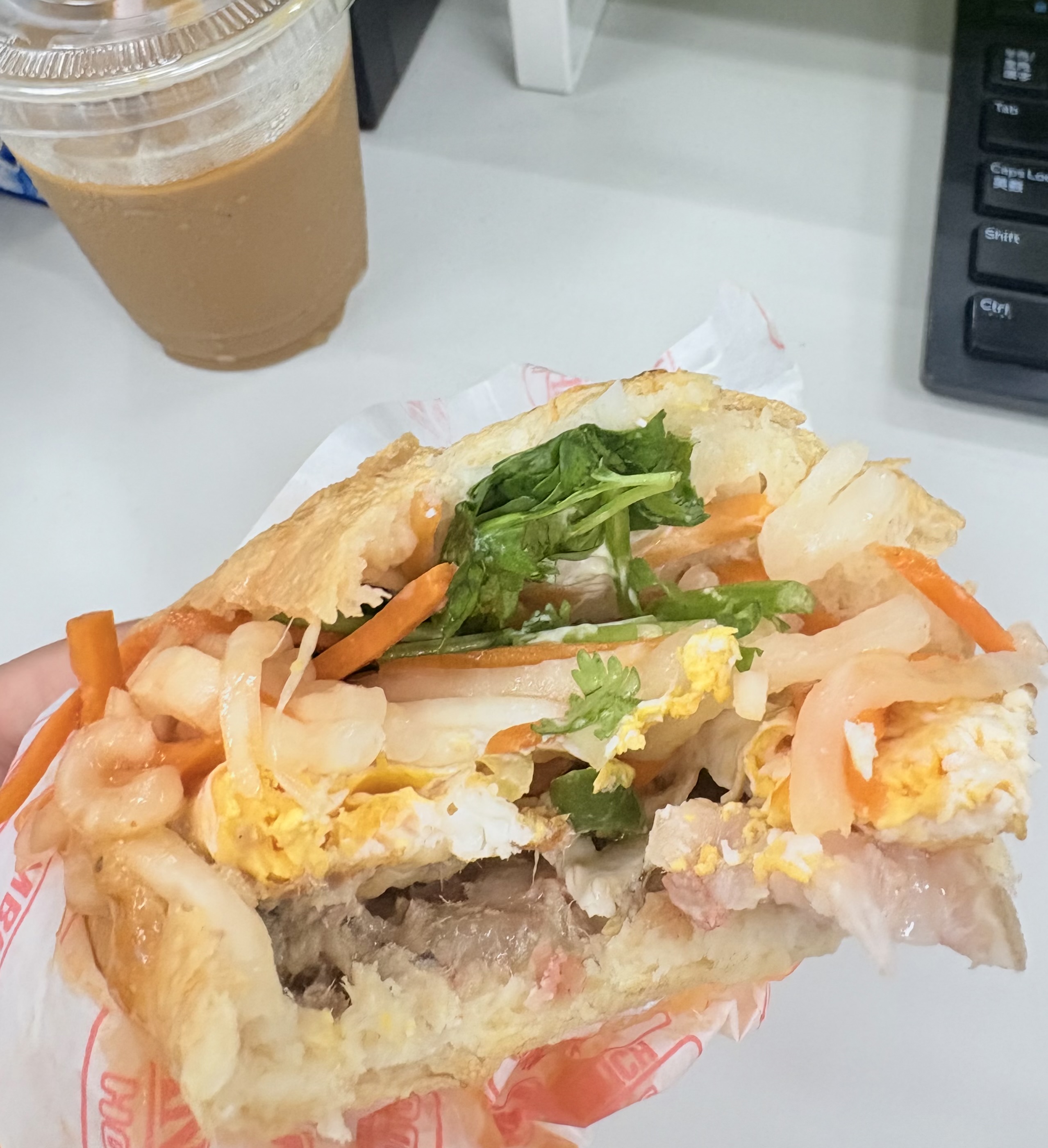 スレッドヘッダー画像: バインミー食べた！