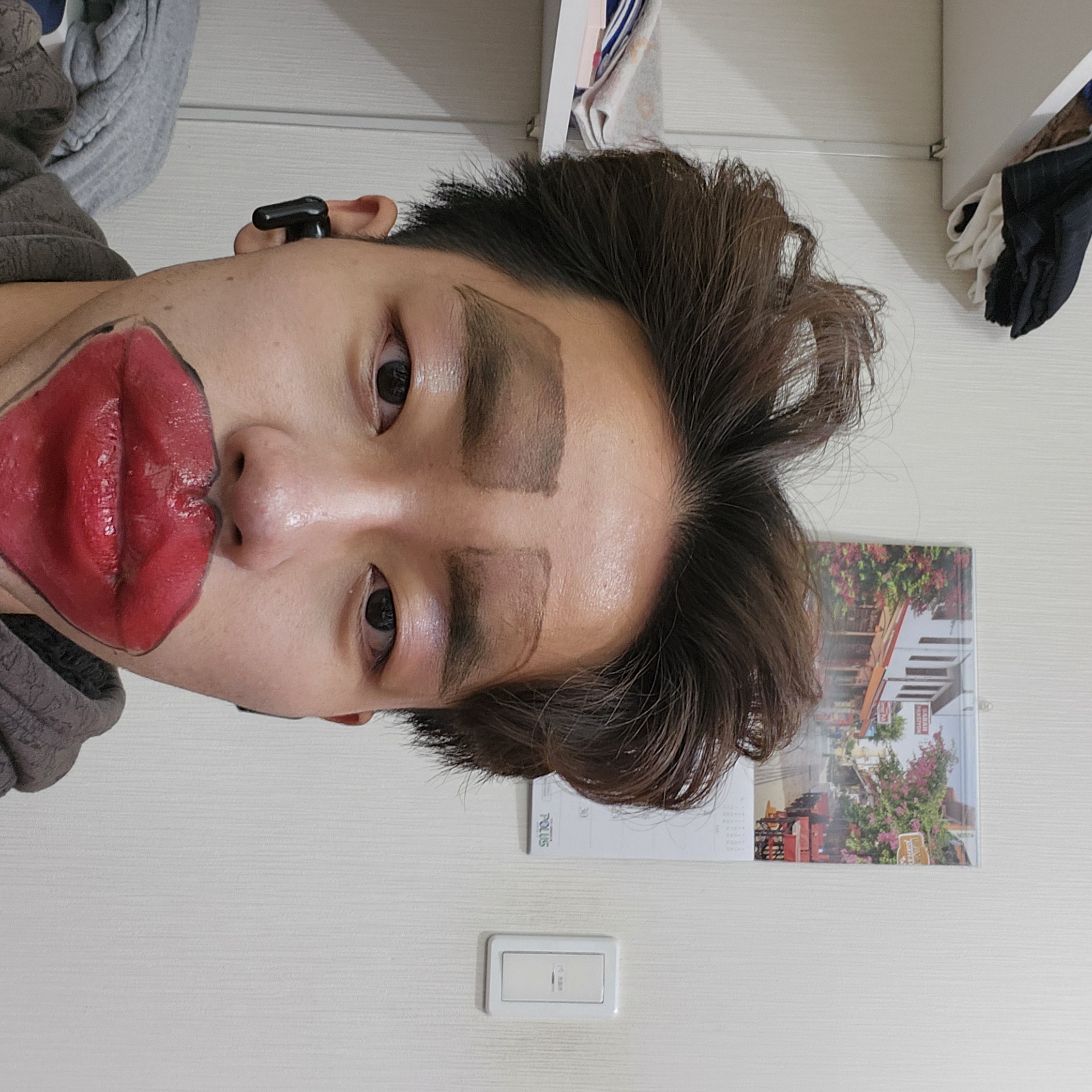 スレッドヘッダー画像: 今日のメイクどう?