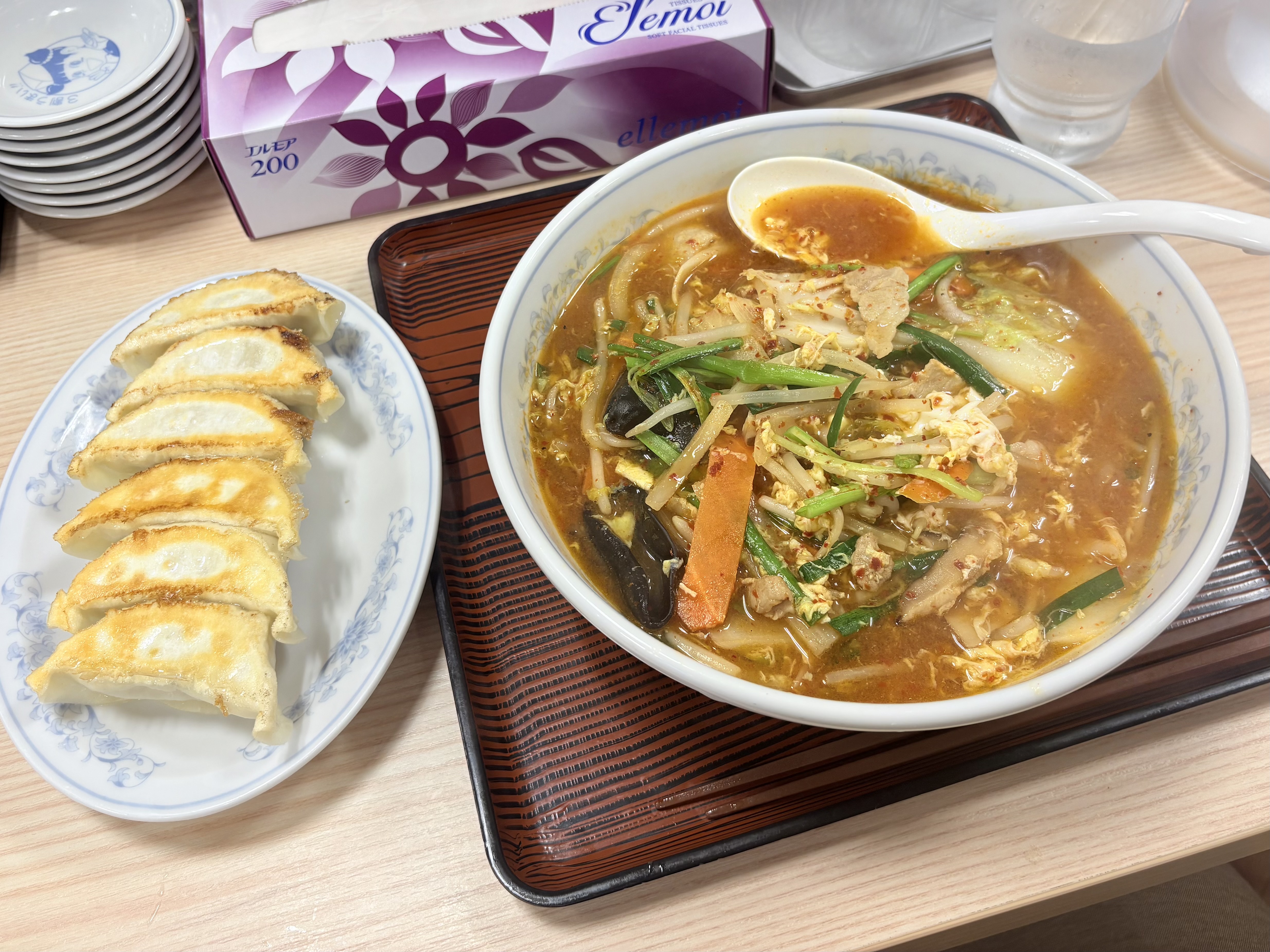 スレッドヘッダー画像: ぎょうざの満州いった！！！！！美味しすぎる🥟