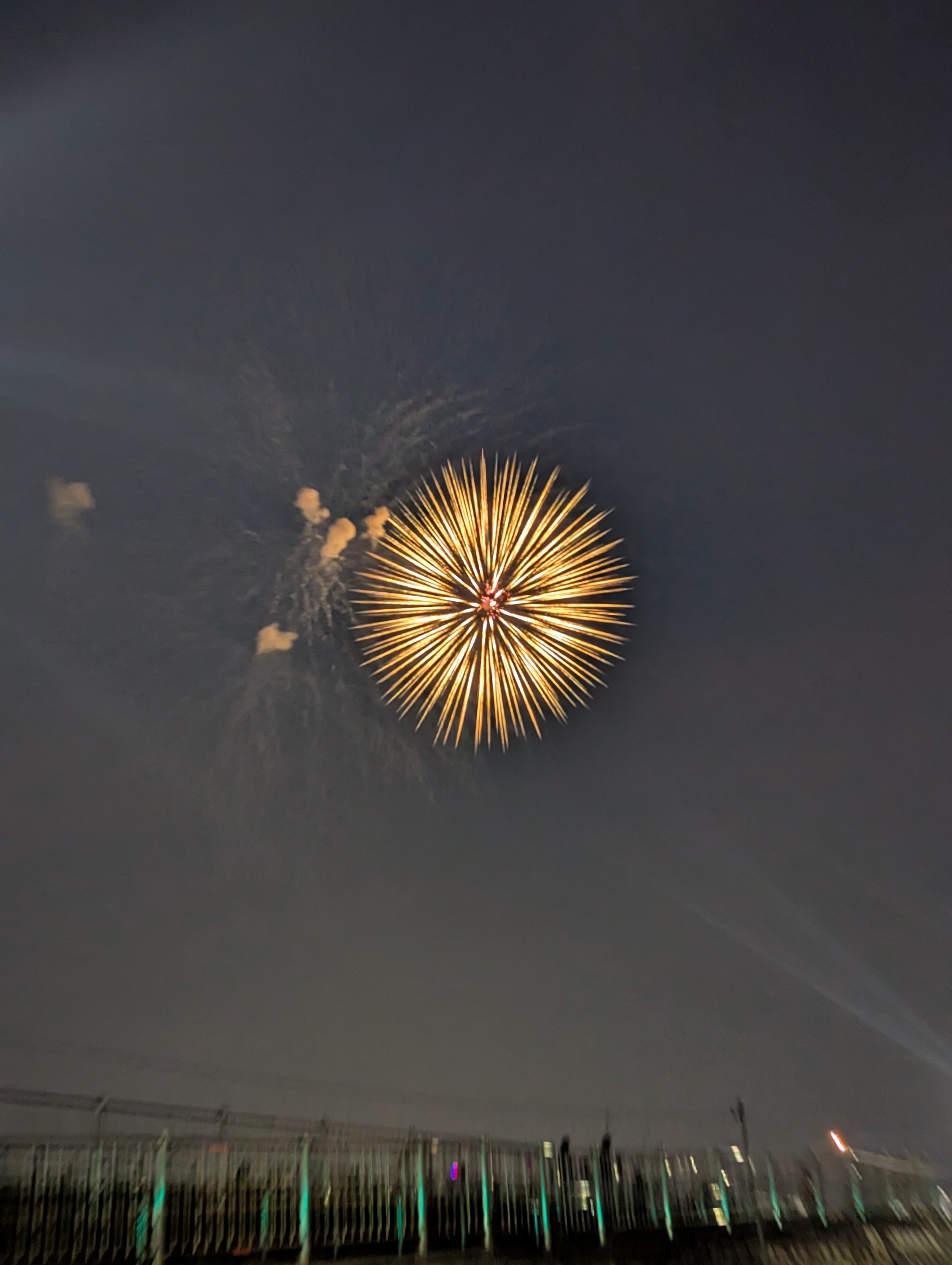 スレッドヘッダー画像: おじさんが撮った花火の写真見せてあげる