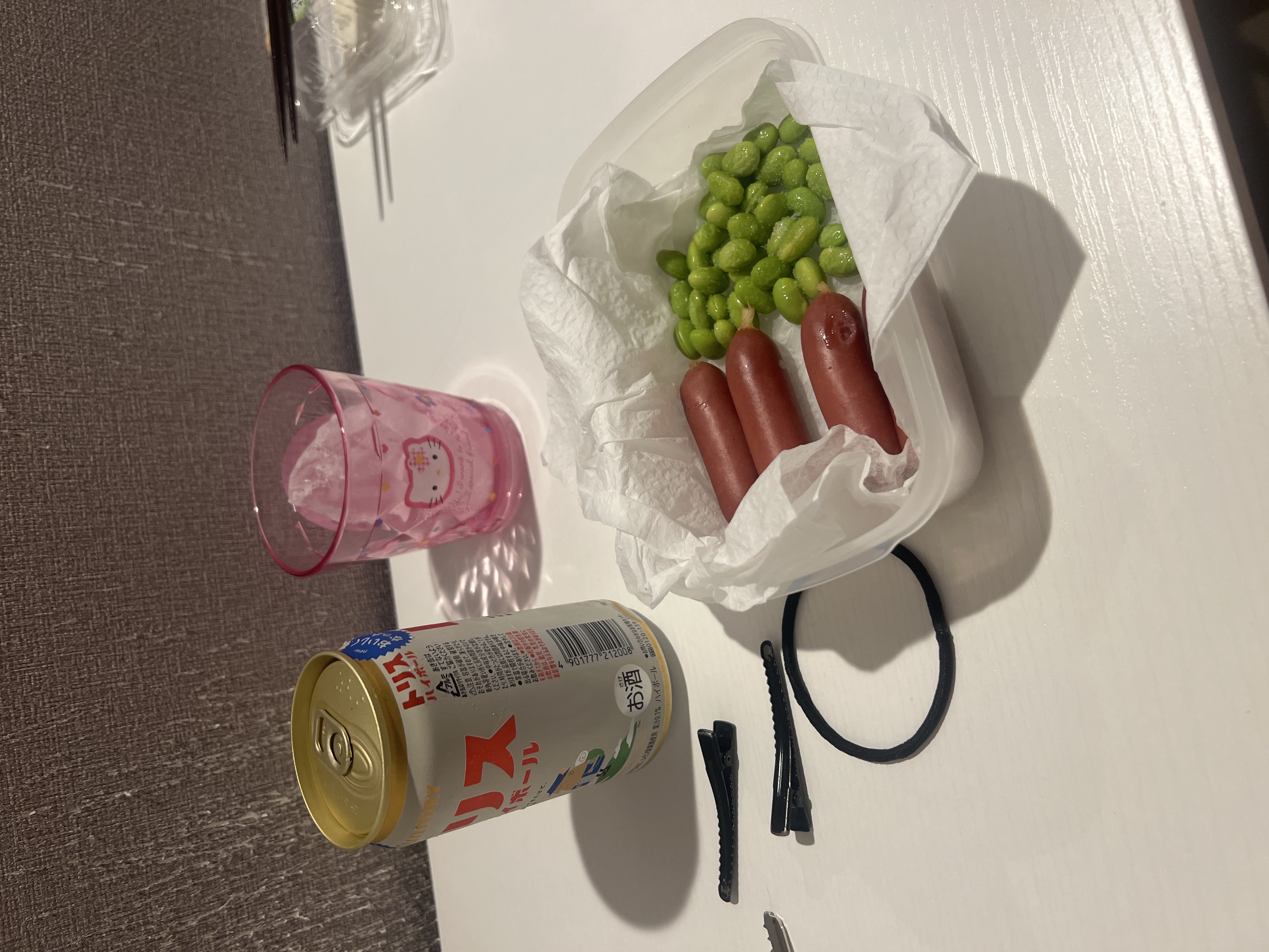 スレッドヘッダー画像: 弁当用のおかずがどんどんつまみで消費されてく