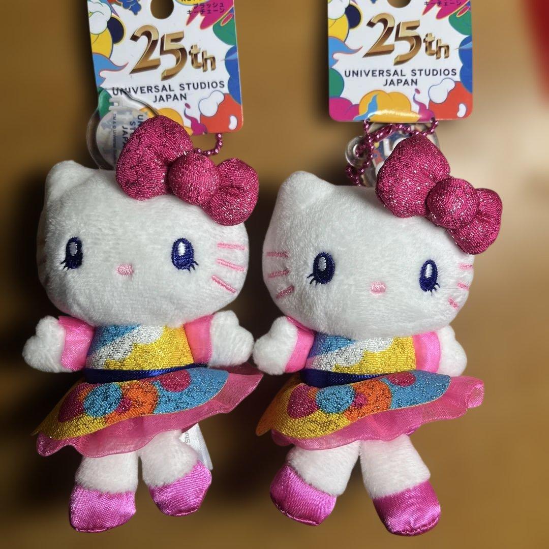 スレッドヘッダー画像: ユニバ25周年バージョンのキティちゃん可愛すぎた୨୧=・·・=୨୧